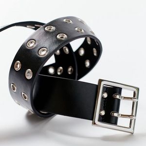 Urban outfitter, black two holed belt! Size medium